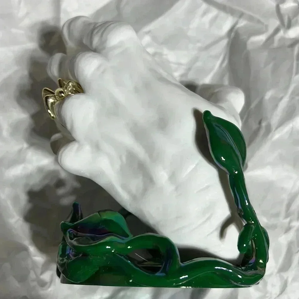 New BBW Halloween 2022 White Witch Hand Vine Soap Holder‎